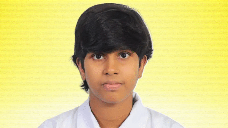 එක ම වසරේ සාමාන්‍ය පෙළ සහ උසස් පෙළ ලියා ඉහළින් ම සරසවි වරම් ලැබූ සිසුවිය