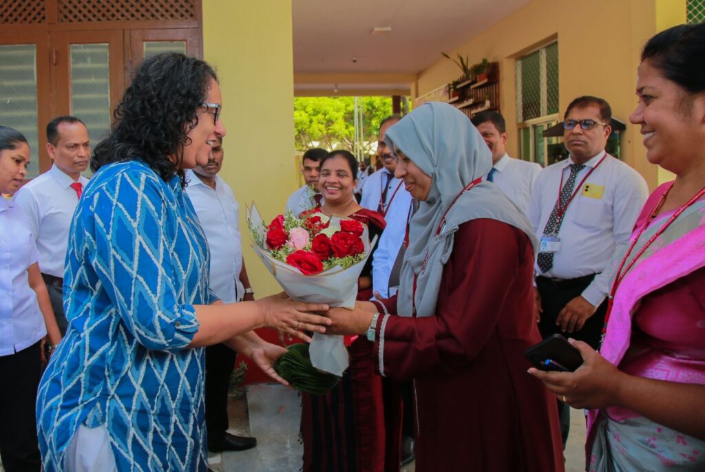 උතුරු මැද හා නැගෙනහිර පළාත්වල අධ්‍යාපන ක්ෂේත්‍රයට අදාළව නිරීක්ෂණ චාරිකාවක් අතරතුර නොවැම්බර් 01 වැනිදා මඩකලපුව ජාතික අධ්‍යාපන විද්‍යා පීඨයේ නිරීක්ෂණය