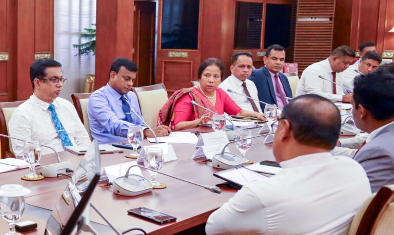 සංචාරකයන්ගේ සහ විදේශ ශ්‍රමිකයන්ගේ ආරක්ෂාව සහ සුභසාධනය වෙනුවෙන් ක්‍රියාත්මක වැඩපිළිවෙළ පිළිබඳ සොයා බැලීමේ සාකච්ඡාවක් ජනපති ප්‍රධානත්වයෙන්….