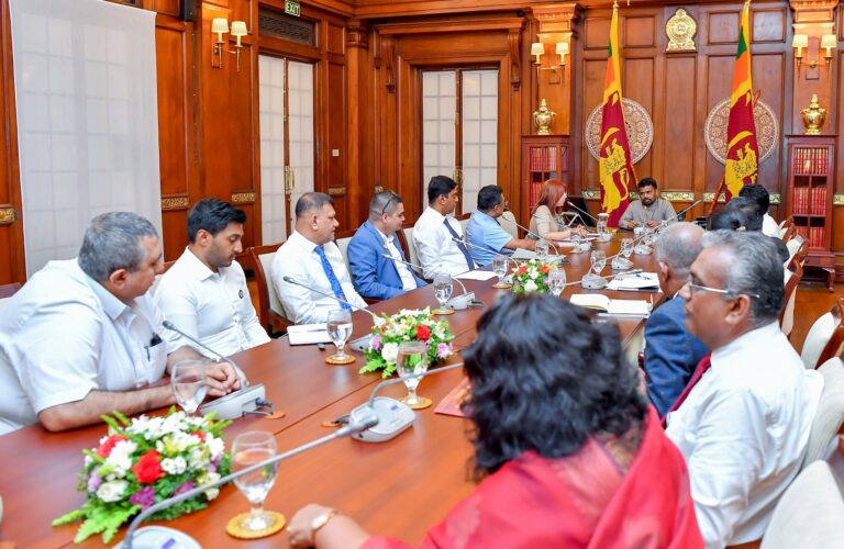 දේශීය කර්මාන්තකරුවන් ශක්තිමත් කිරීම රජයේ ප්‍රමුඛ අරමුණක්